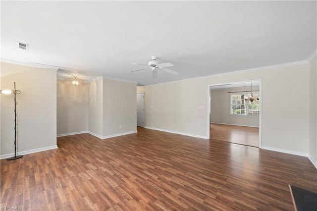 6200 Spring Park Road, Clemmons, NC 27012