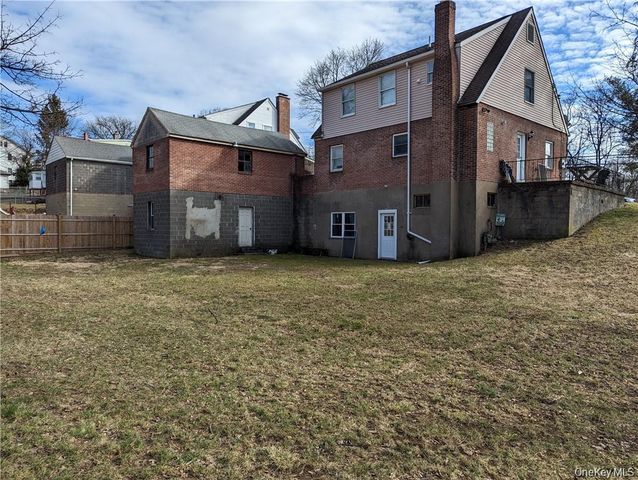 374 South Street, Newburgh, NY 12550