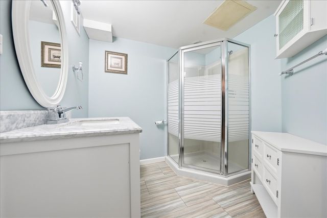 235 Cumnor Avenue, Glen Ellyn, IL 60137