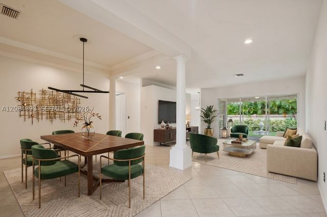4460 Mariners Cove Dr, Wellington, FL 33449