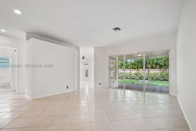 4460 Mariners Cove Dr, Wellington, FL 33449