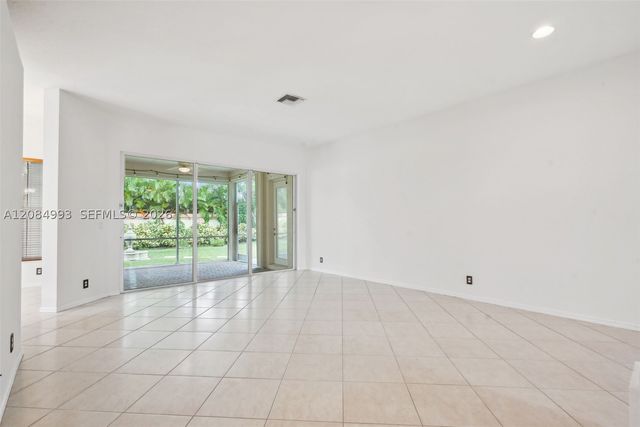 4460 Mariners Cove Dr, Wellington, FL 33449