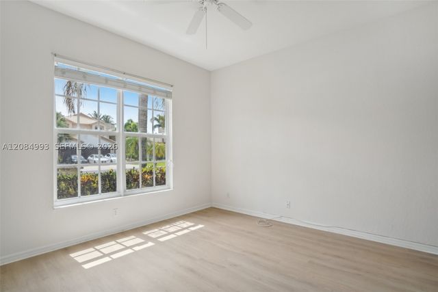 4460 Mariners Cove Dr, Wellington, FL 33449