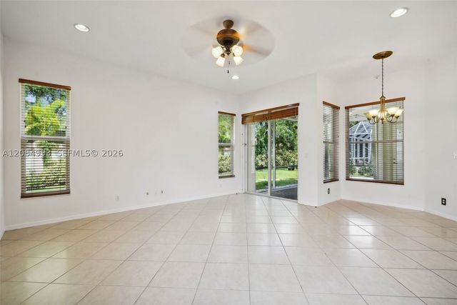 4460 Mariners Cove Dr, Wellington, FL 33449