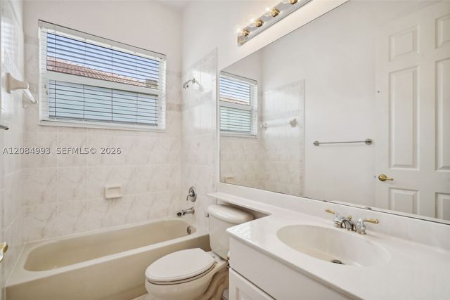 4460 Mariners Cove Dr, Wellington, FL 33449