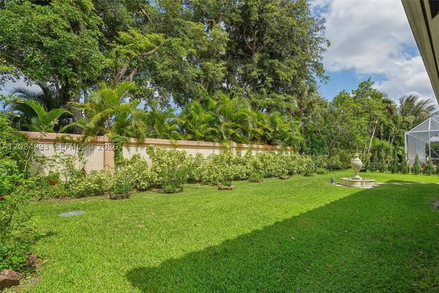 4460 Mariners Cove Dr, Wellington, FL 33449