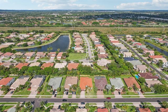 4460 Mariners Cove Dr, Wellington, FL 33449