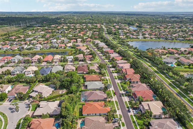 4460 Mariners Cove Dr, Wellington, FL 33449