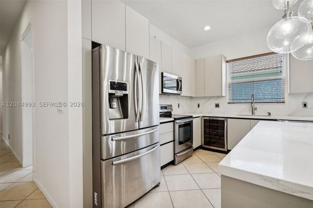 4460 Mariners Cove Dr, Wellington, FL 33449