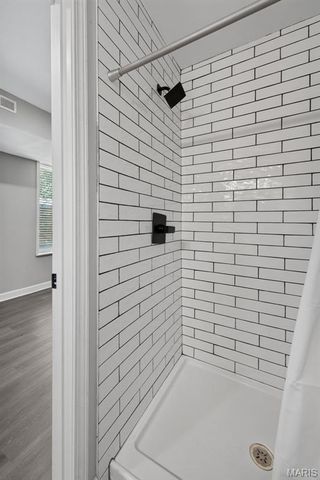 2023 Sidney Street, St Louis, MO 63104
