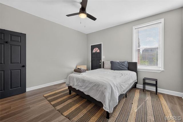2023 Sidney Street, St Louis, MO 63104