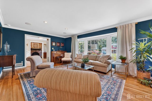 460 Elwood Street, Piscataway, NJ 08854