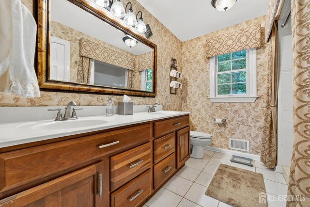 460 Elwood Street, Piscataway, NJ 08854