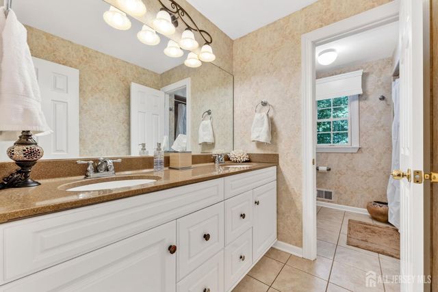 460 Elwood Street, Piscataway, NJ 08854