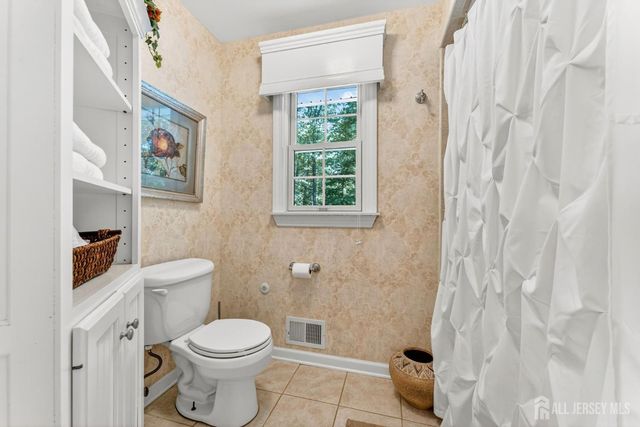 460 Elwood Street, Piscataway, NJ 08854