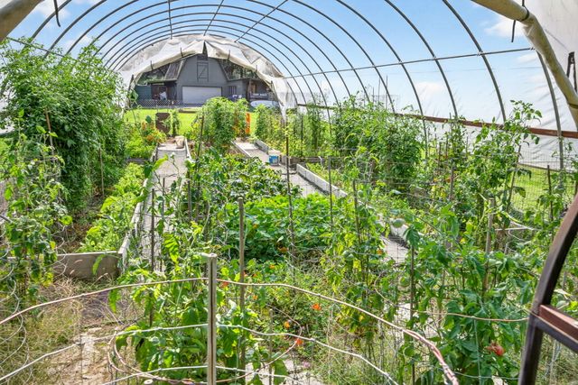 3950 Little Applegate Road, Jacksonville, OR 97530