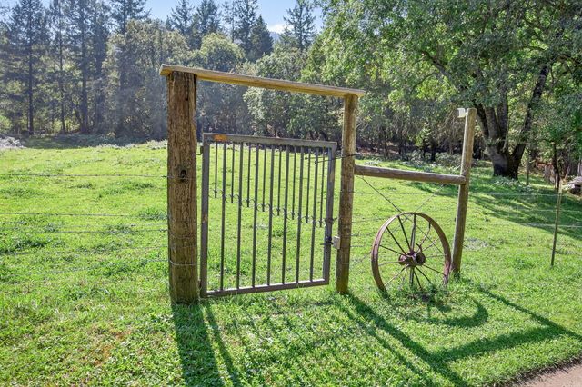 3950 Little Applegate Road, Jacksonville, OR 97530