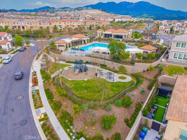 608 Shadowbrook, Lake Forest, CA 92610
