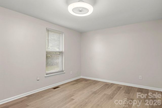 6018 Misty Way Lane, Charlotte, NC 28212