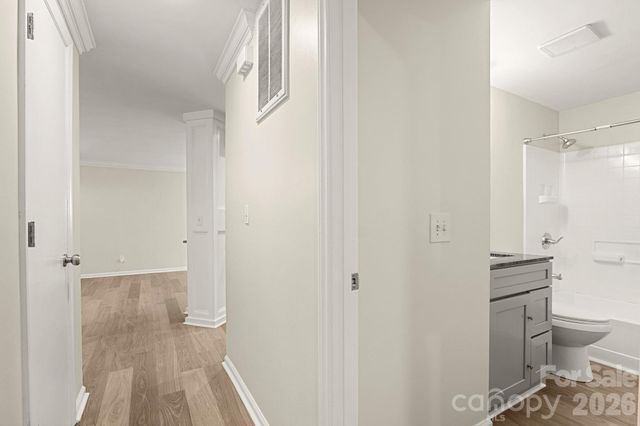 6018 Misty Way Lane, Charlotte, NC 28212