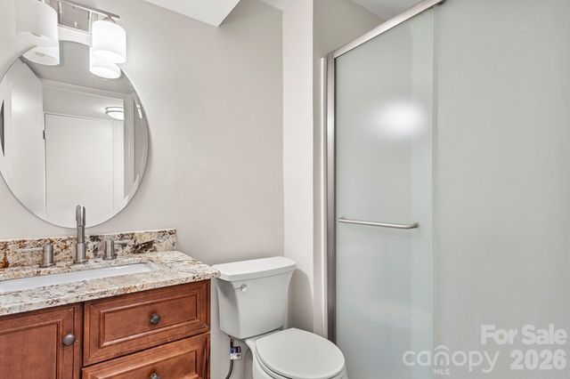 6018 Misty Way Lane, Charlotte, NC 28212