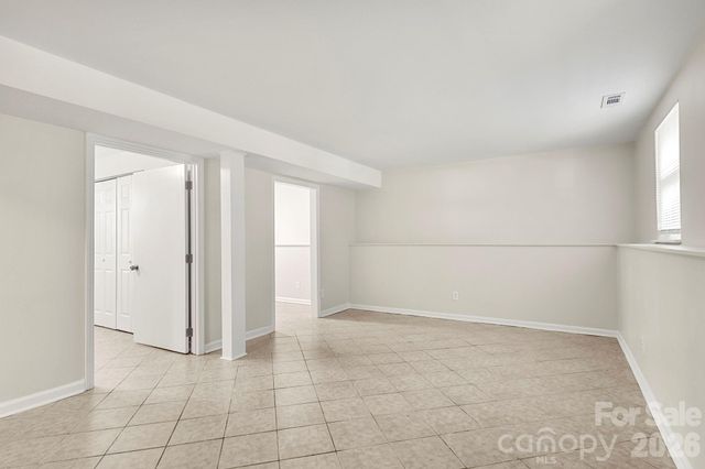 6018 Misty Way Lane, Charlotte, NC 28212