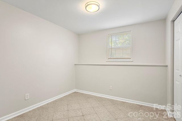 6018 Misty Way Lane, Charlotte, NC 28212