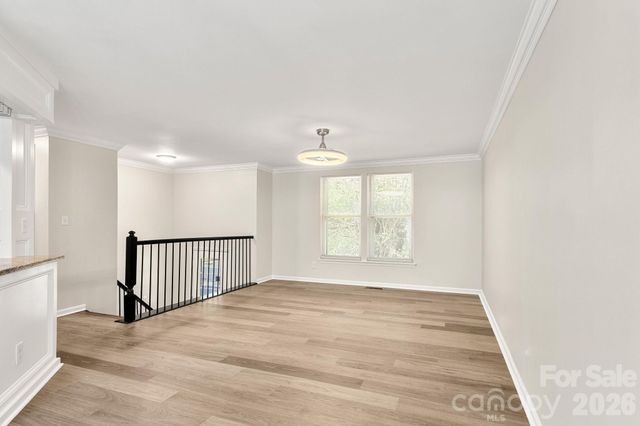 6018 Misty Way Lane, Charlotte, NC 28212