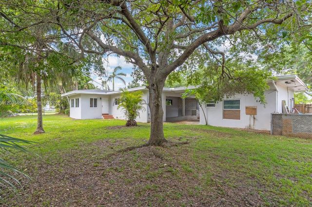 1701 NE 1st Terrace, Homestead, FL 33030