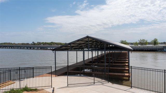 112 Mary Court, Gun Barrel City, TX 75156