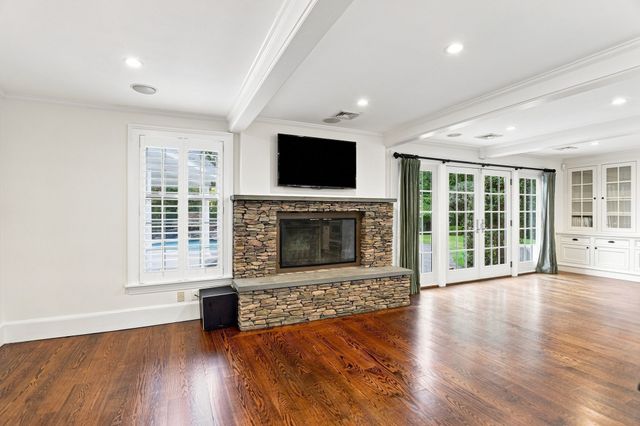 25 Grandview Road, Chelmsford, MA 01824
