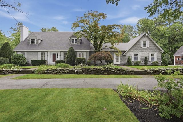 25 Grandview Road, Chelmsford, MA 01824