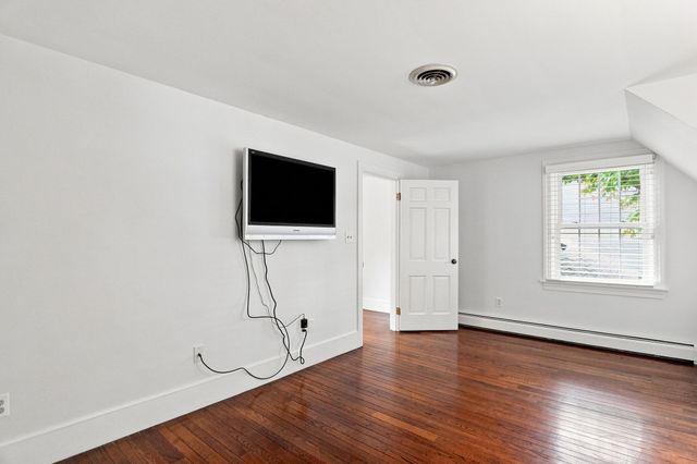 25 Grandview Road, Chelmsford, MA 01824