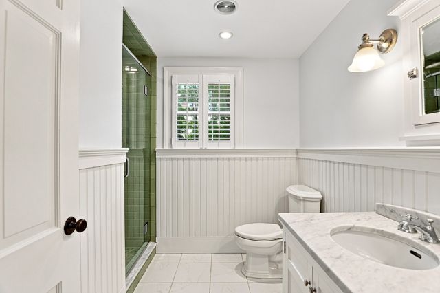 25 Grandview Road, Chelmsford, MA 01824