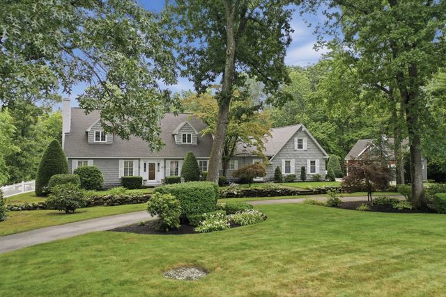 25 Grandview Road, Chelmsford, MA 01824