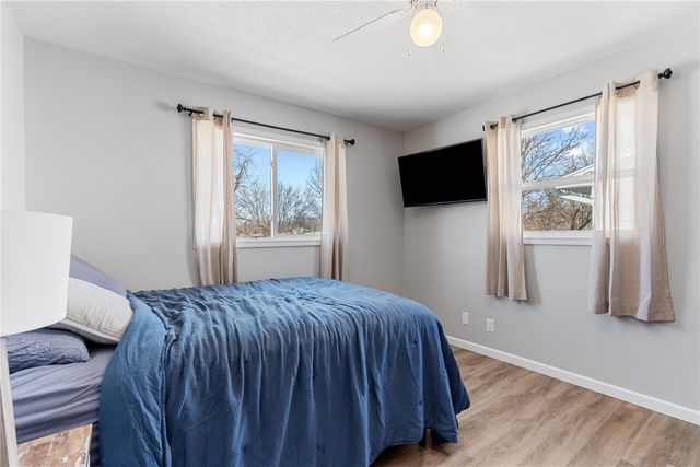 1719 South View Drive NW, Cedar Rapids, IA 52405