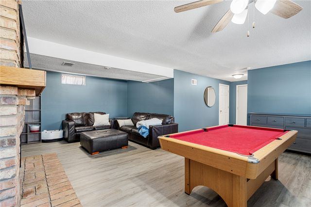 1719 South View Drive NW, Cedar Rapids, IA 52405