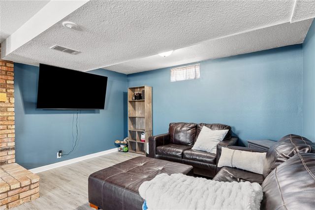 1719 South View Drive NW, Cedar Rapids, IA 52405