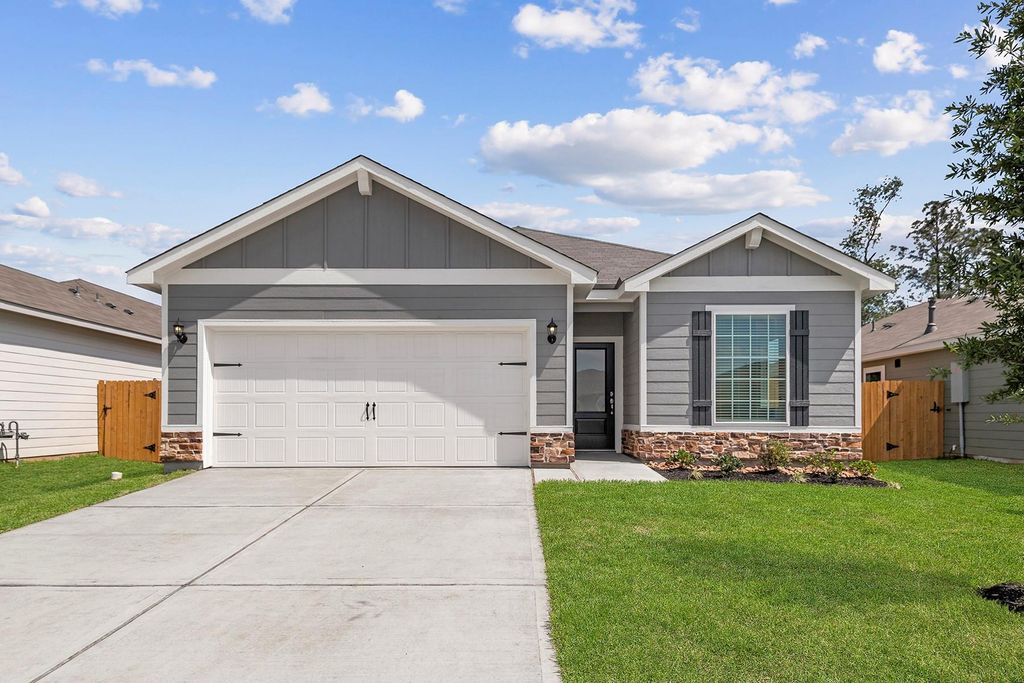 15818 Berry Hill Drive, Conroe, TX 77303