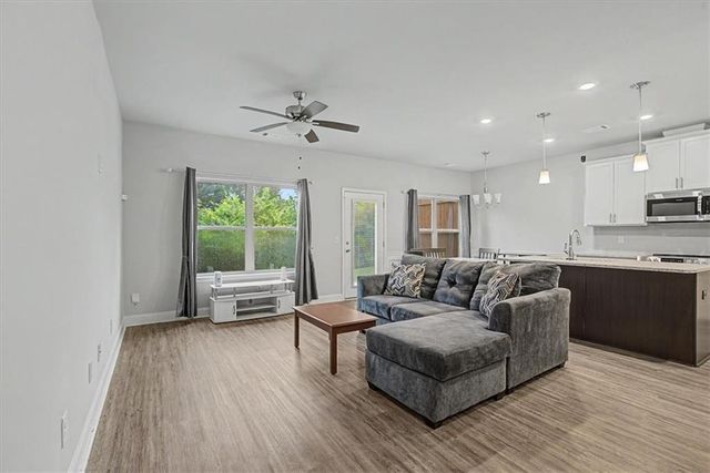 1360 Sugar Glen Court, Lawrenceville, GA 30044