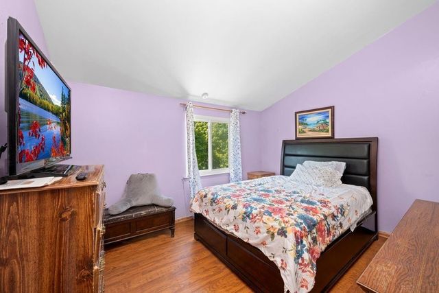 84 Long Pond Lane, New York City, NY 10304