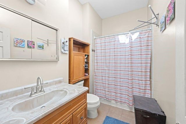 84 Long Pond Lane, New York City, NY 10304