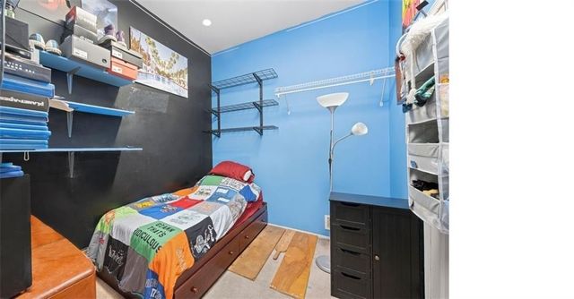 84 Long Pond Lane, New York City, NY 10304