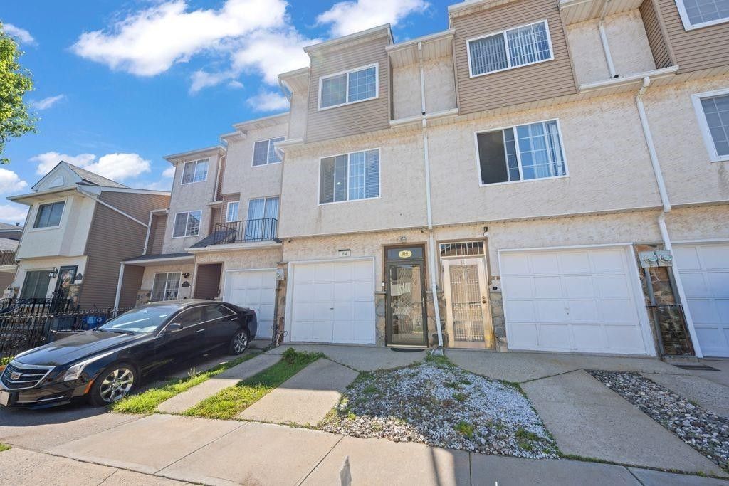 84 Long Pond Lane, New York City, NY 10304