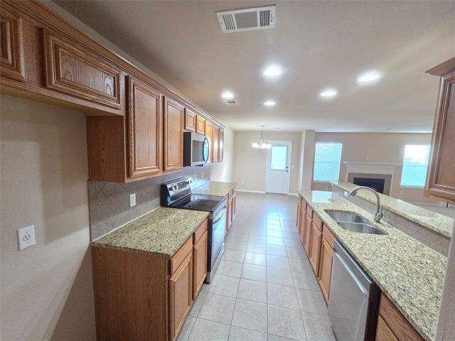 8304 Mossberg Drive, Arlington, TX 76002