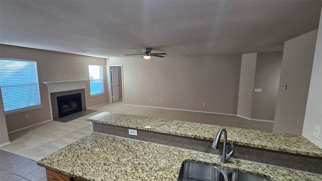 8304 Mossberg Drive, Arlington, TX 76002