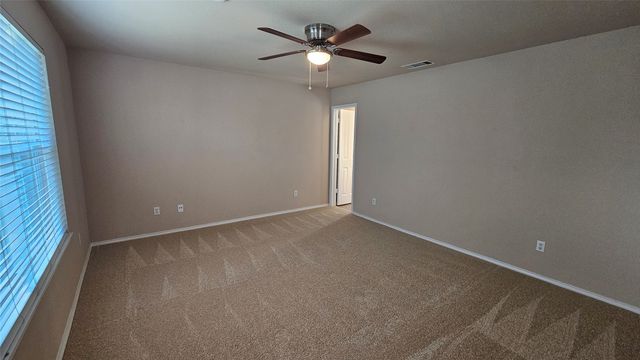 8304 Mossberg Drive, Arlington, TX 76002