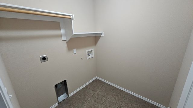 8304 Mossberg Drive, Arlington, TX 76002
