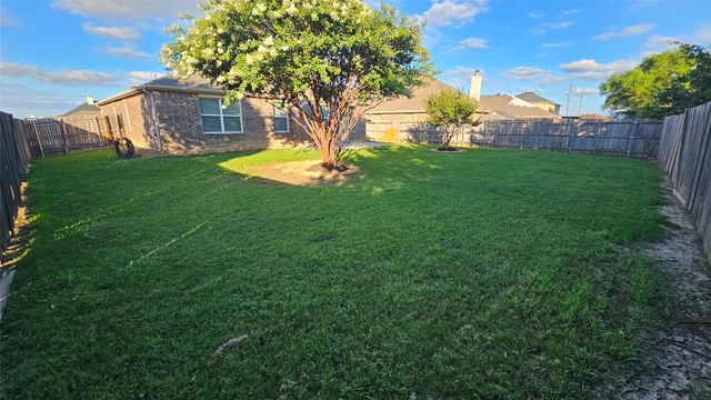 8304 Mossberg Drive, Arlington, TX 76002