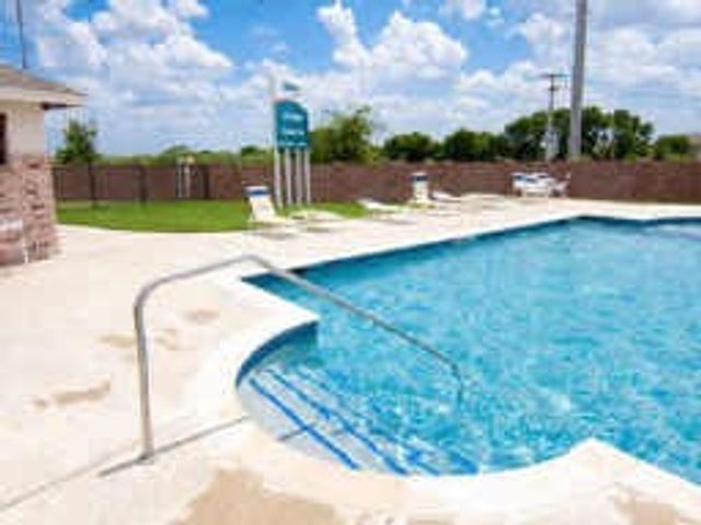 8304 Mossberg Drive, Arlington, TX 76002